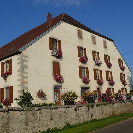 Bed and Breakfast Le P'Tit Bonheur Chilly-sur-Salins Exteriér fotografie
