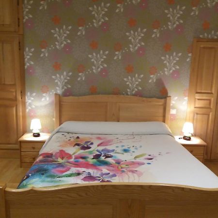 Bed and Breakfast Le P'Tit Bonheur Chilly-sur-Salins Exteriér fotografie