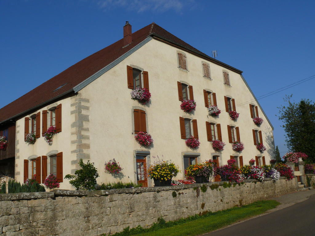 Bed and Breakfast Le P'Tit Bonheur Chilly-sur-Salins Exteriér fotografie